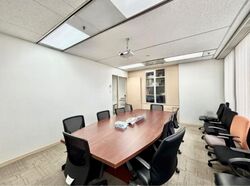 United Square (D11), Office #560960581